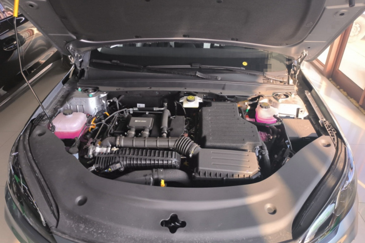 BYD Seal 05 DM-i 2025 car image #20