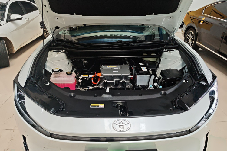 Toyota bZ5 2025 #20 Toyota bZ5 2025 immagine di auto #20