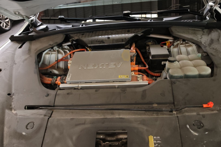 NIO ES8 2022 car image #20