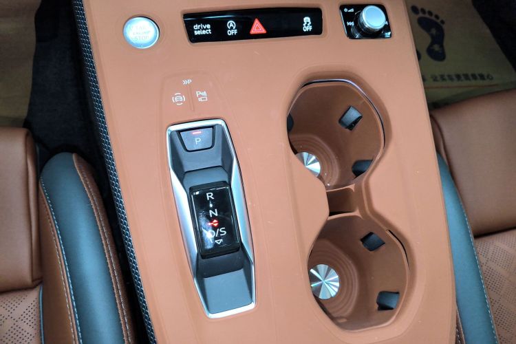 Audi FAW Audi A5L 2025 #20 Audi FAW Audi A5L 2025 car image #20