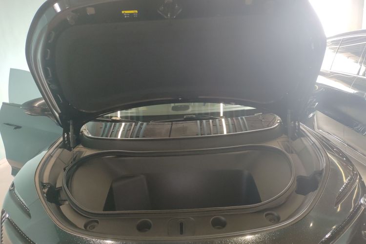 Avatr 11 2024 car image #20