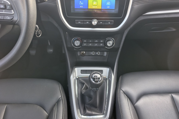 Roewe RX3 2020 изображение автомобиля #20