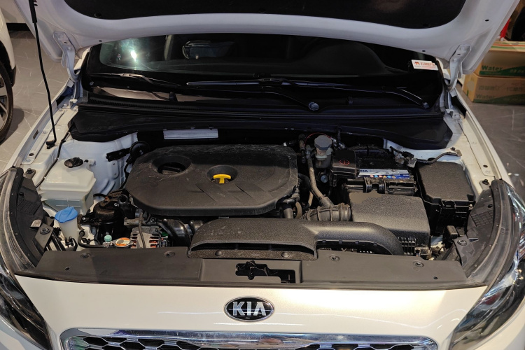 起亚 起亚K4 2017 汽车图片 #20