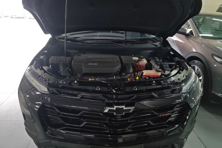 Chevrolet Equinox Plus 2025 car image #20