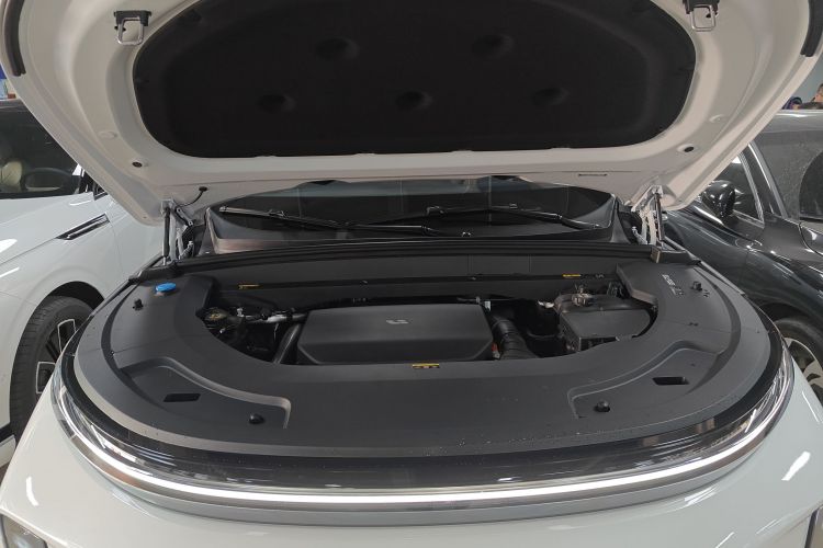 Li 2025 immagine di auto #20