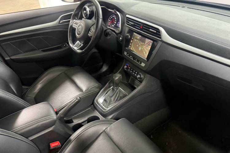 MG ZS 2017 car image #20