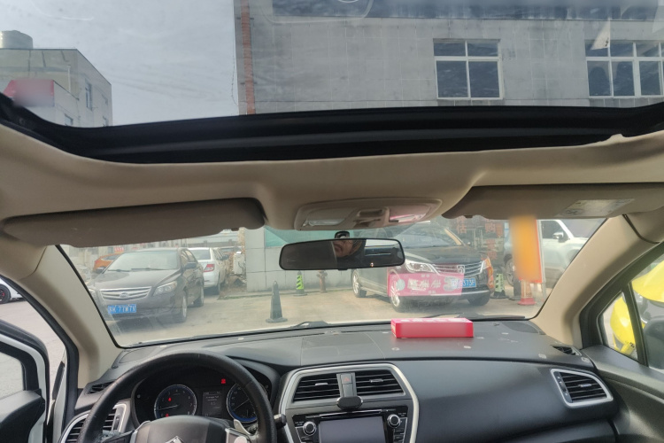 Suzuki S-Cross 2014 immagine di auto #20