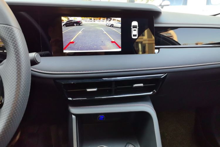 Roewe i5 2023 изображение автомобиля #20