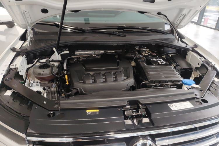 Volkswagen Tiguan L 2024 #20 Volkswagen Tiguan L 2024 car image #20