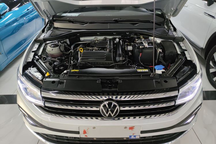 Volkswagen Bora 2022 car image #20