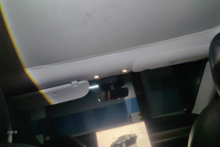 Tesla Model Y 2022 car image #20