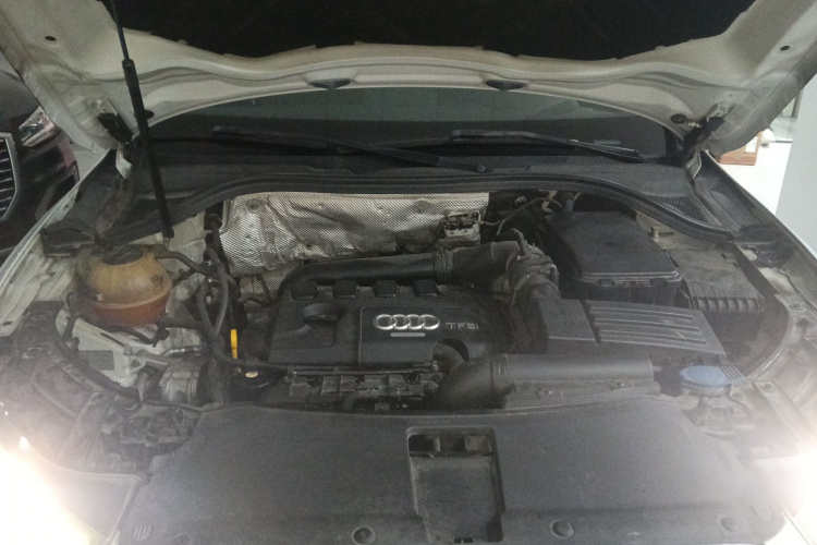 Audi Q3 2015 imagen de coche #20