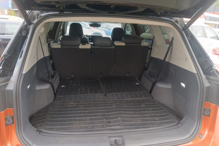 Volkswagen ID.6 Crozz 2021 immagine di auto #20