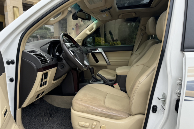 Toyota Land Cruiser Prado 2014 #20 Toyota Land Cruiser Prado 2014 car image #20