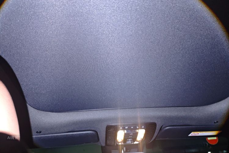 Mercedes-Benz GLB Class 2025 car image #20