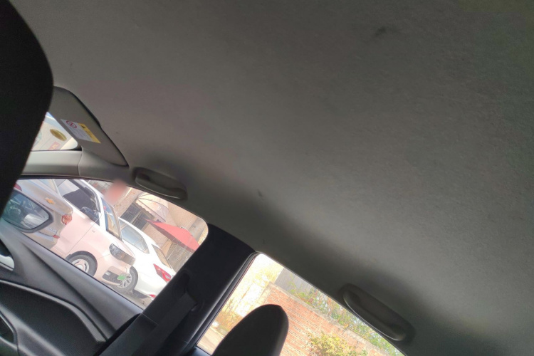 Chevrolet Cavalier 2022 car image #20