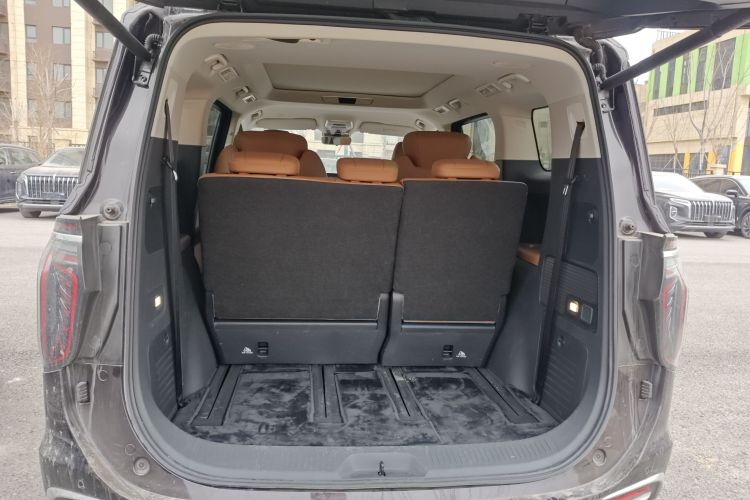 HongQi HQ9 PHEV 2024 #20 HongQi HQ9 PHEV 2024 car image #20