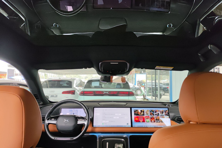 Xpeng G9 2023 #20 Xpeng G9 2023 car image #20