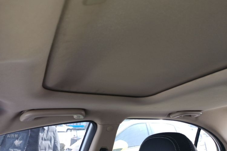 Emgrand 2018 car image #20