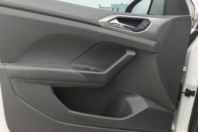Volkswagen T-Cross 2022 car image #20