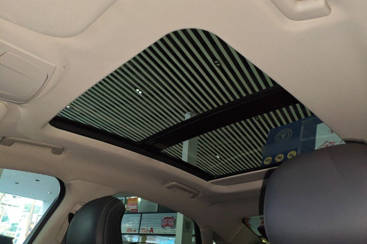 Ford Taurus 2017 car image #20