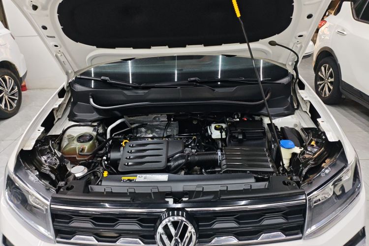 Volkswagen T-Cross 2020 #20 Volkswagen T-Cross 2020 car image #20