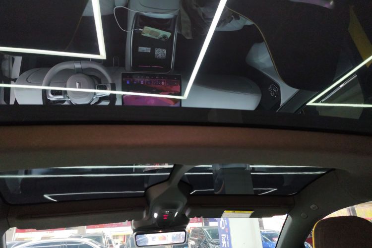 Avatr 11 2023 #20 Avatr 11 2023 car image #20