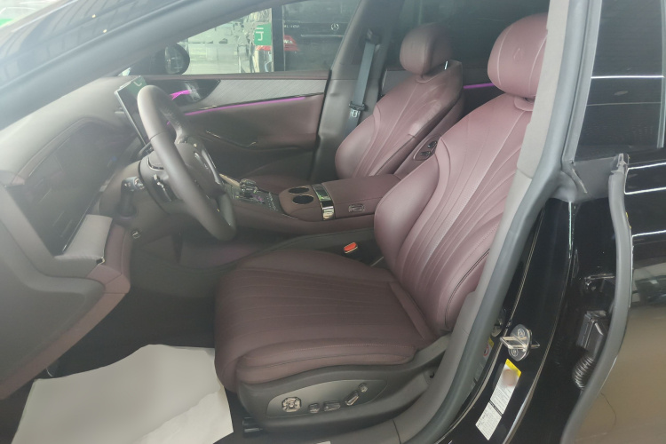 Denza Z9GT 2025 car image #20