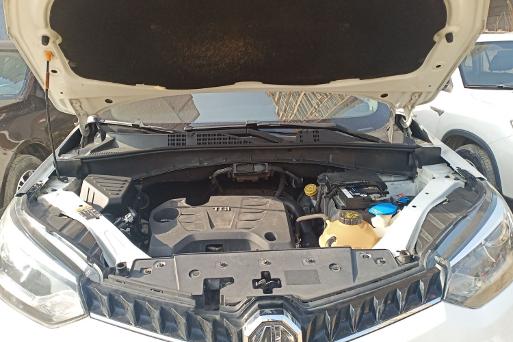 MG GS 2015 car image #20