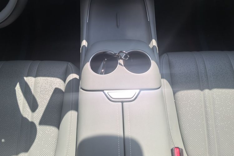 Deepal S07 2024 car image #20