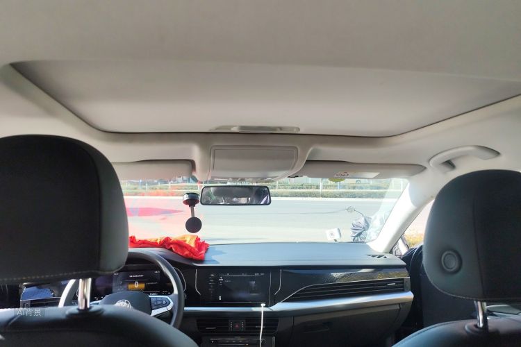 Volkswagen Passat 2022 immagine di auto #20