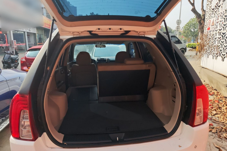 起亚 狮跑 2017 汽车图片 #20