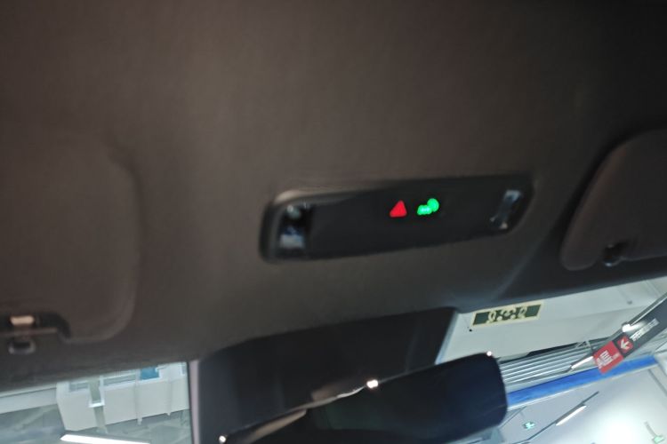 Lynk & Co 10 EM-P 2025 car image #20