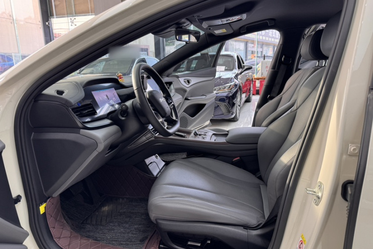 BYD Seal 07 DM-i 2024 صورة سيارة #20