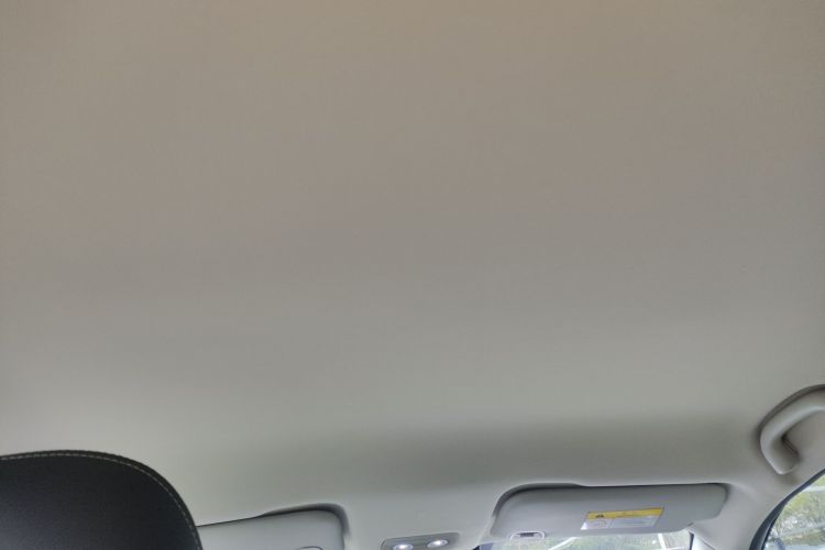 哪吒汽车 哪吒V 2023 汽车图片 #20