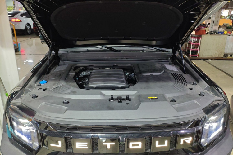 Jetour Traveller 2023 car image #20
