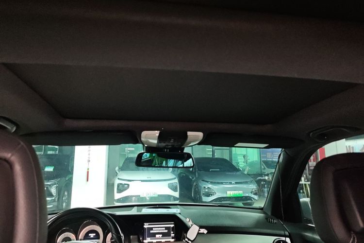 Mercedes-Benz GLK Class 2016 car image #20