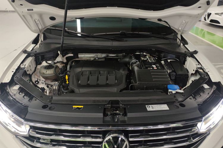 Volkswagen Tiguan X 2023 immagine di auto #20