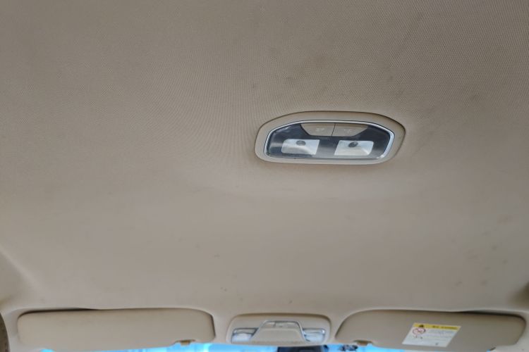 GEELY Emgrand 2019 #20 GEELY Emgrand 2019 car image #20