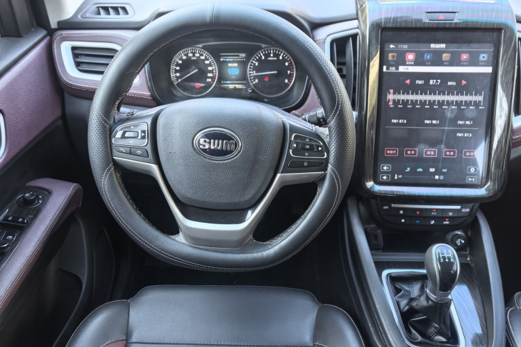 SWM斯威汽车 SWM斯威X7 2017 汽车图片 #20