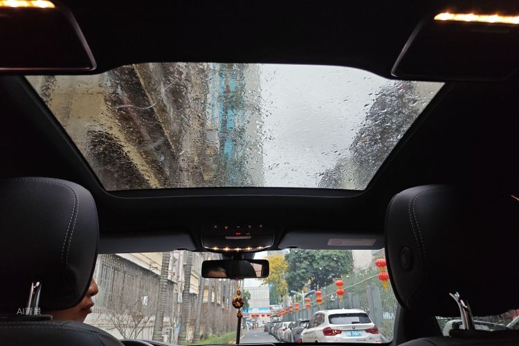 Mercedes-Benz GLC Class 2020 car image #20