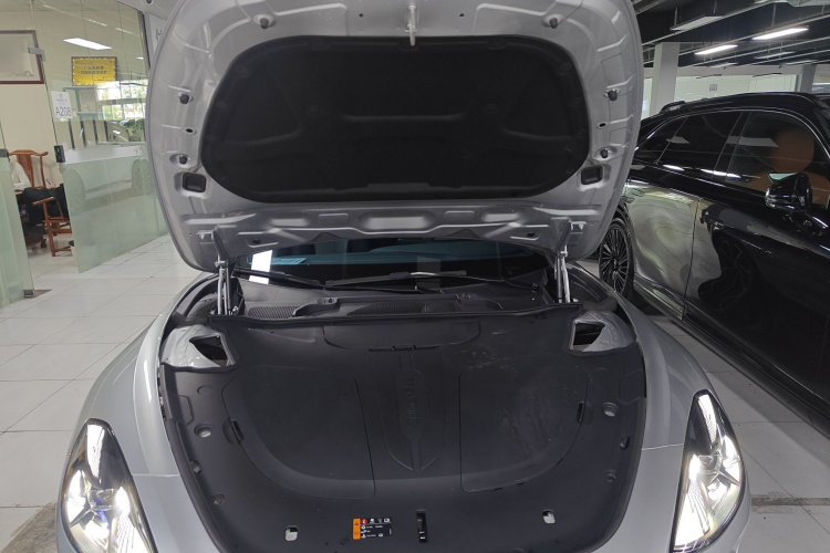 MG Cyberster 2024 immagine di auto #20