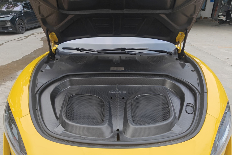 MI SU7 Ultra 2025 car image #20