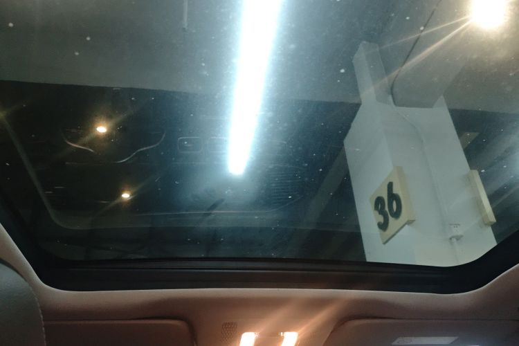 Mercedes-Benz GLE Class 2022 car image #20