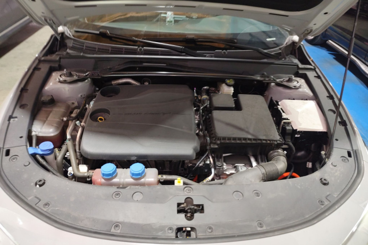 Changan UNI-V iDD 2024 car image #20