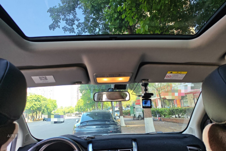 Forthing SX6 2016 car image #20