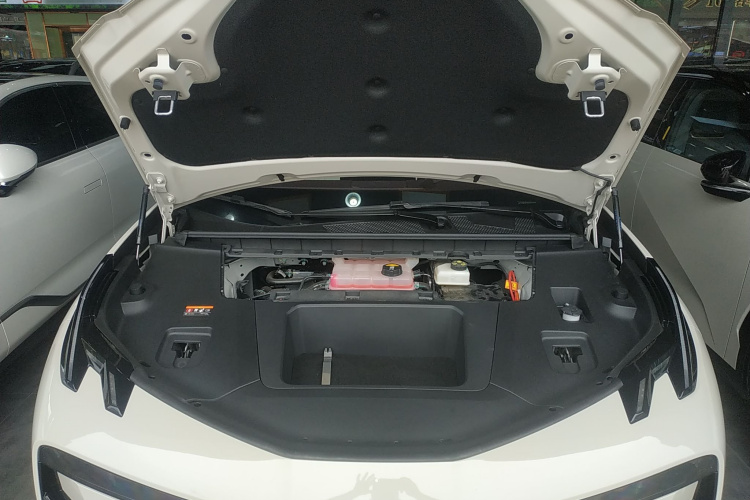 极氪 极氪X 2024 汽车图片 #20