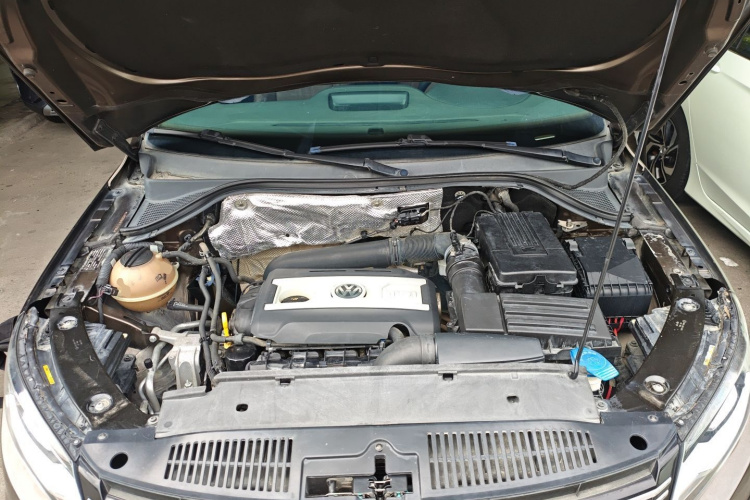 Volkswagen Tiguan 2015 car image #20