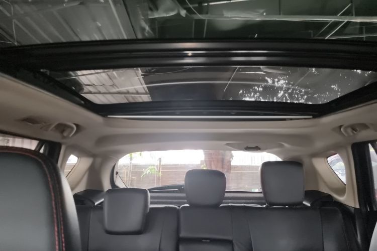 Suzuki S-Cross 2015 صورة سيارة #20