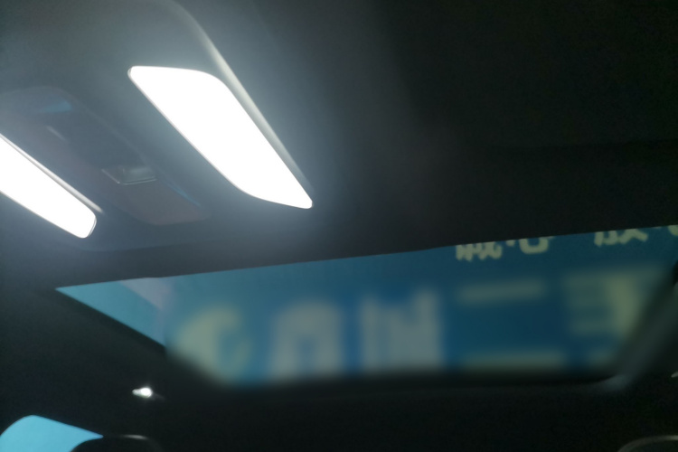 Changan UNI-V 2023 изображение автомобиля #20